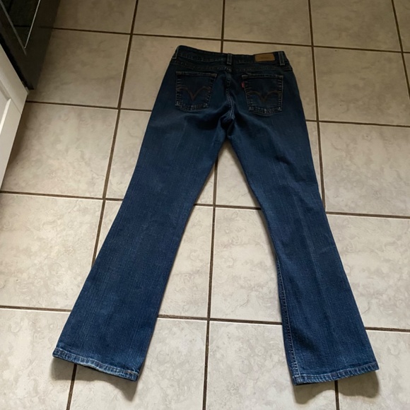 Levi’s 526 Slender Boot Cut - Picture 13 of 16